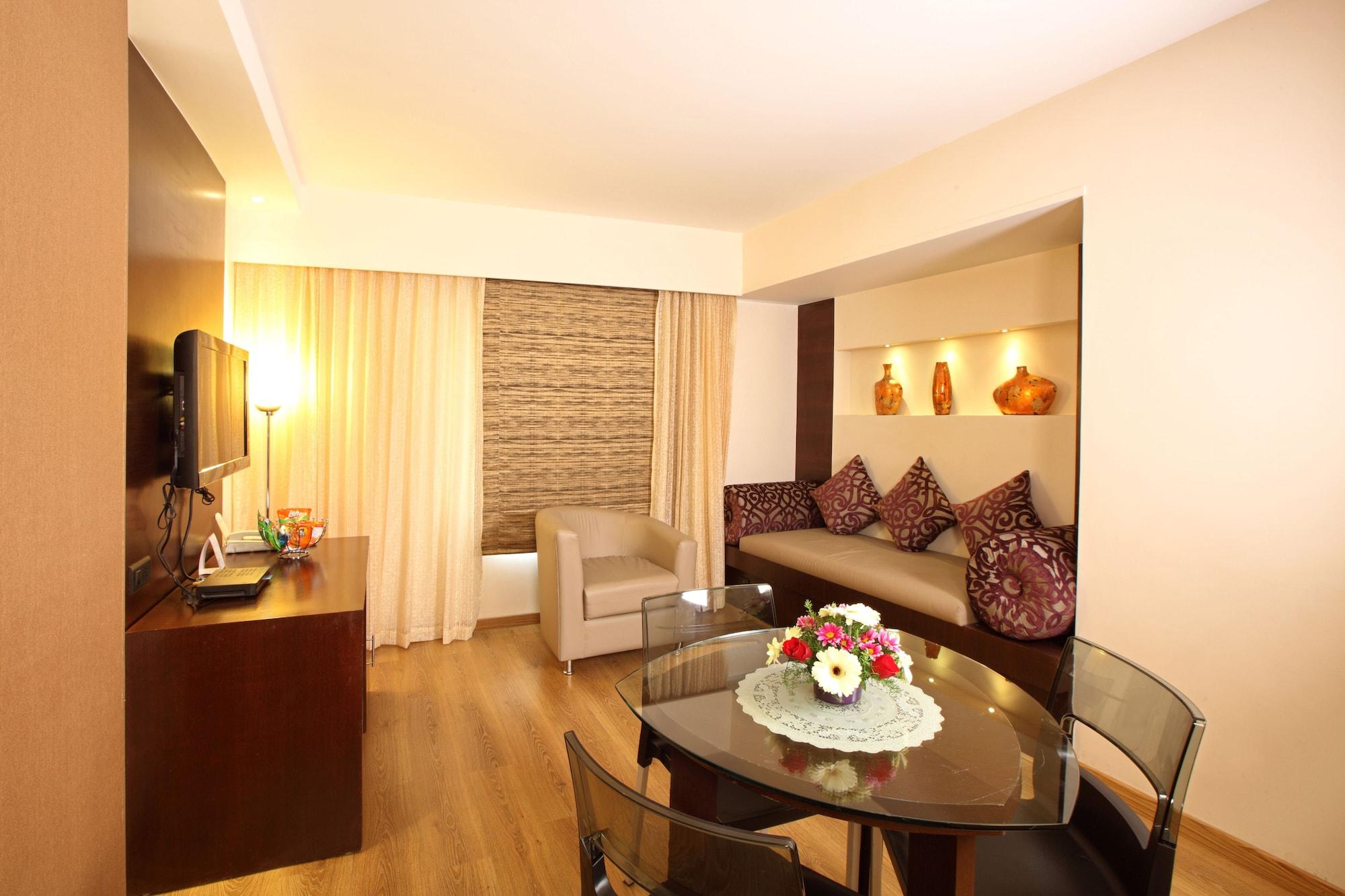 อ็อคเทฟ โฮเต็ล แอนด์ สปา - ซาร์จาปุระ Hotel บังกาลอร์ ภายนอก รูปภาพ