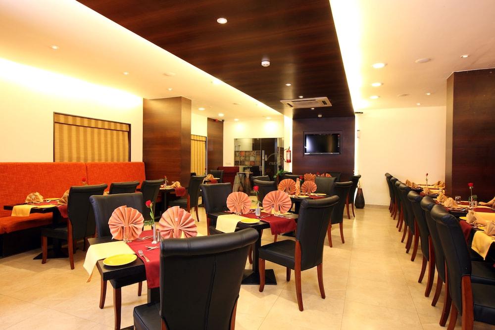 อ็อคเทฟ โฮเต็ล แอนด์ สปา - ซาร์จาปุระ Hotel บังกาลอร์ ภายนอก รูปภาพ