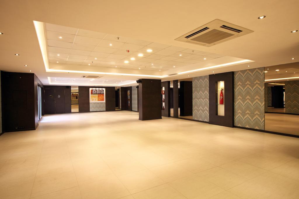 อ็อคเทฟ โฮเต็ล แอนด์ สปา - ซาร์จาปุระ Hotel บังกาลอร์ ภายนอก รูปภาพ